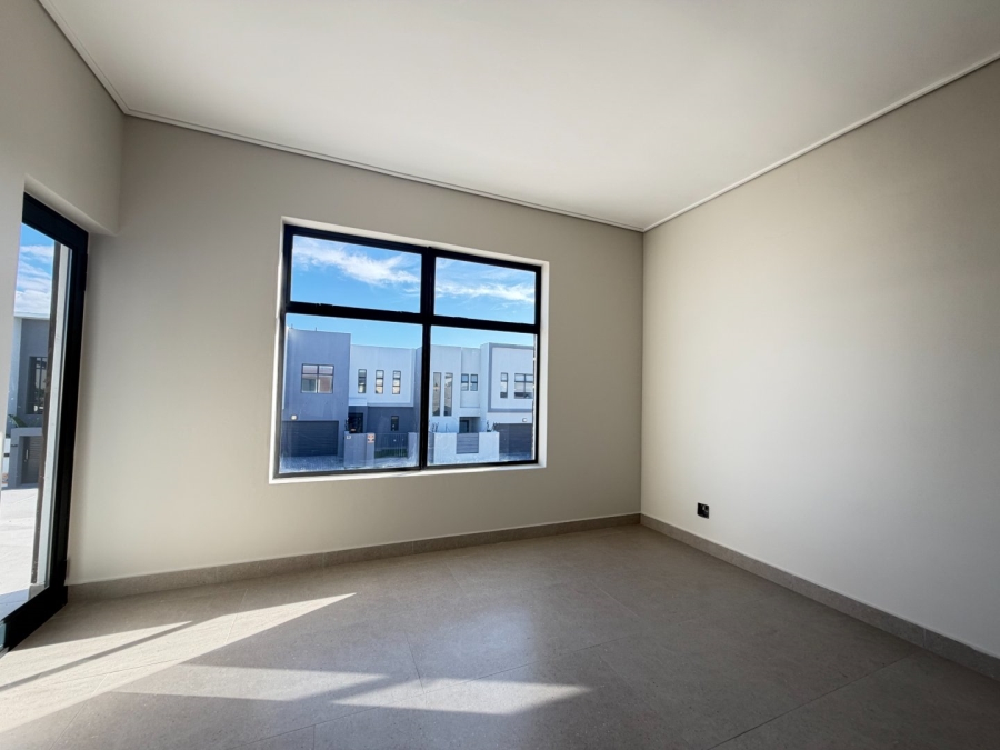 3 Bedroom Property for Sale in Sandown Western Cape